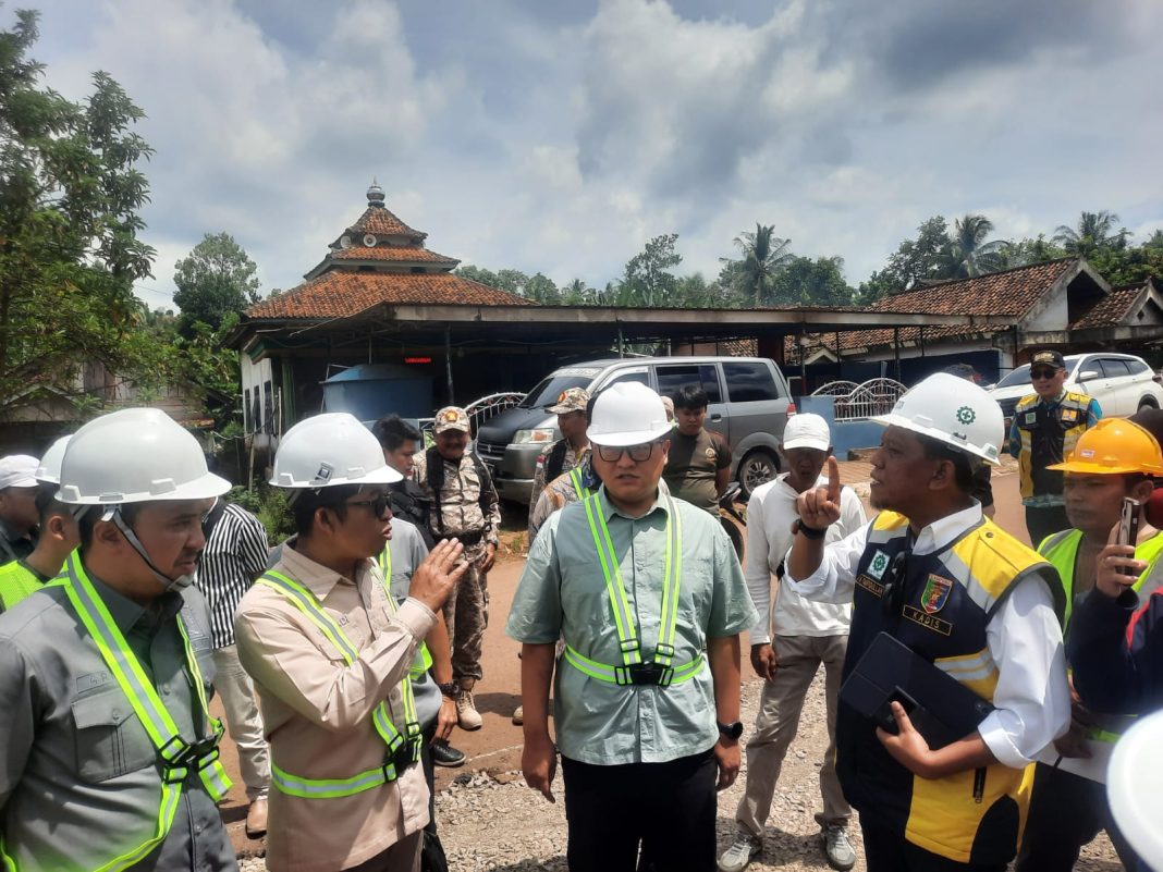 Yusnadi Kawal Groundbreaking Jalan Jabung–Labuhan Maringgai